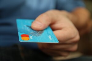 Yurt Dışında Banka Hesabı Nasıl Açılır?